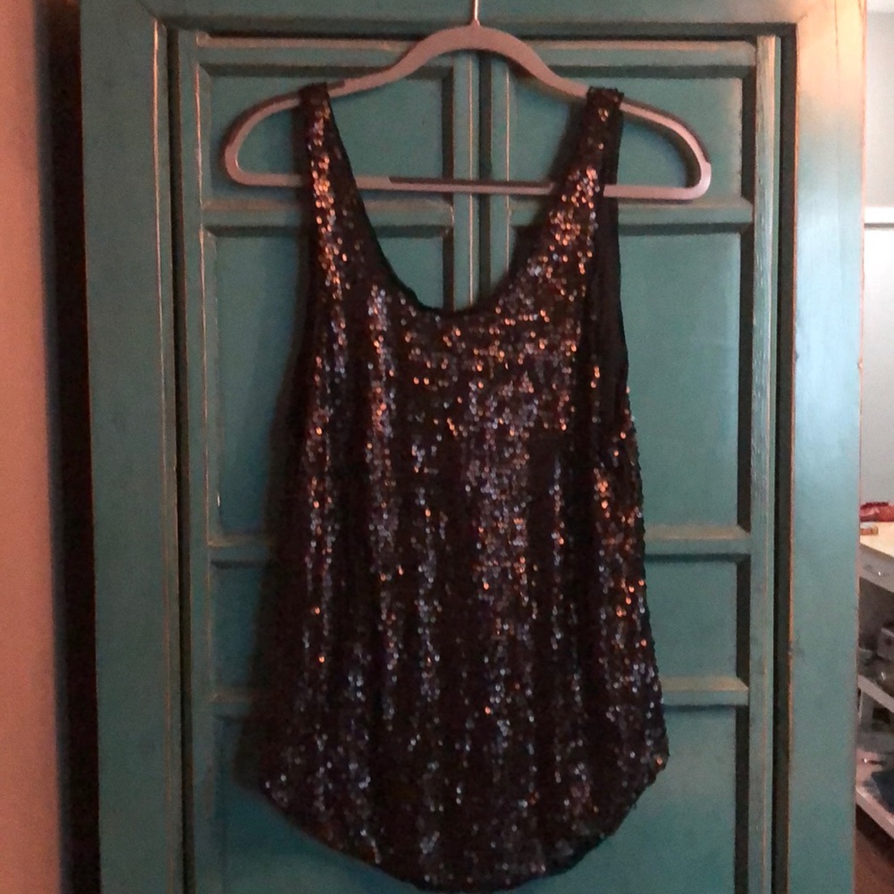 💕Two for $40💕Aritzia Talulah Black Sequin Tank